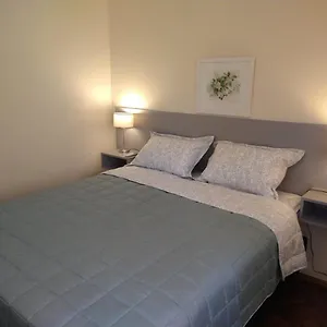 departamento-plaza-espana-5500.hotelsmendoza.com/